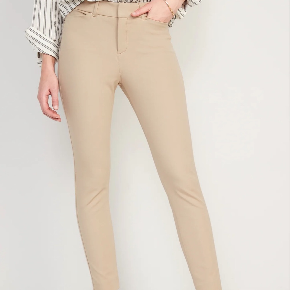 Old Navy Khaki Pixie Cut Office Pants